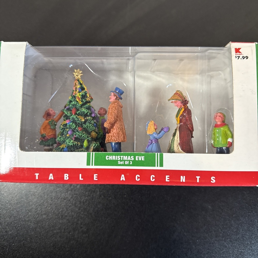 Lemax Village Collection Table Accents 'CHRISTMAS EVE' Set of‎ 3